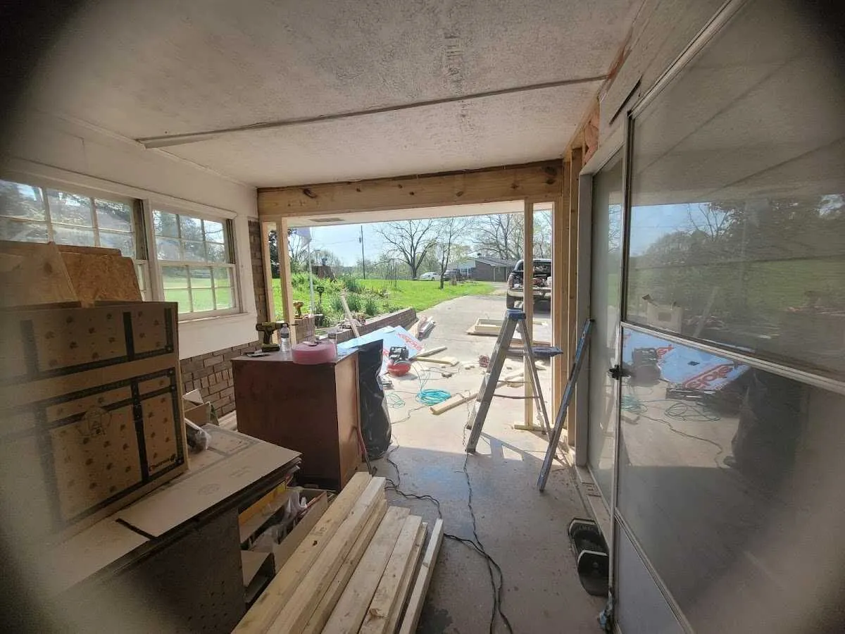 Air movers and dehumidifier for Drying & Dehumidification in Cedar Hill